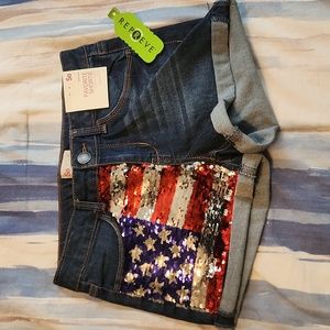 SO Girl's Flippy Sequin Flag Mid-Rise Shortie Shorts, Size 12 NWT